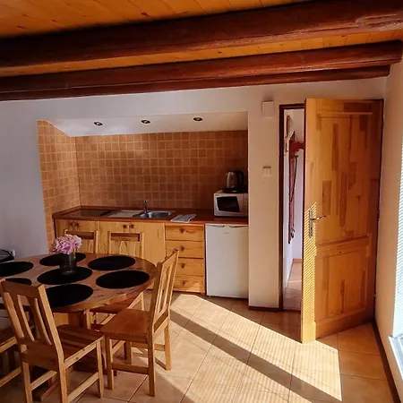Domcek 475 Bešeňová